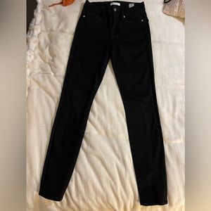 Good American Black Skinny Fit Jeans